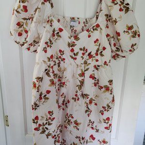Old Navy Womens Strawberry Dress